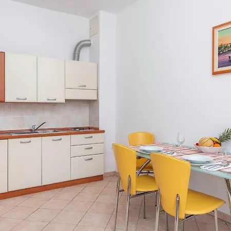 Apartman Ive Vrsar Exterior photo