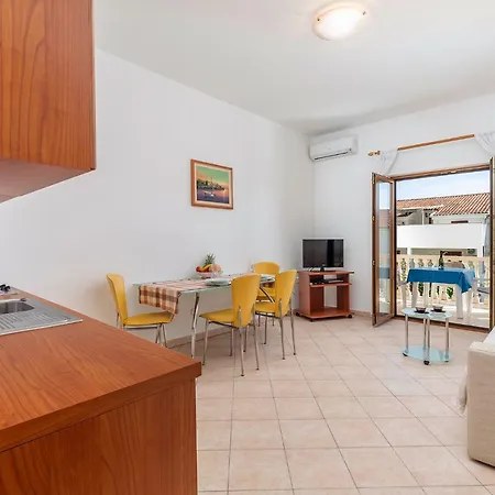 Apartman Ive Vrsar Exterior photo